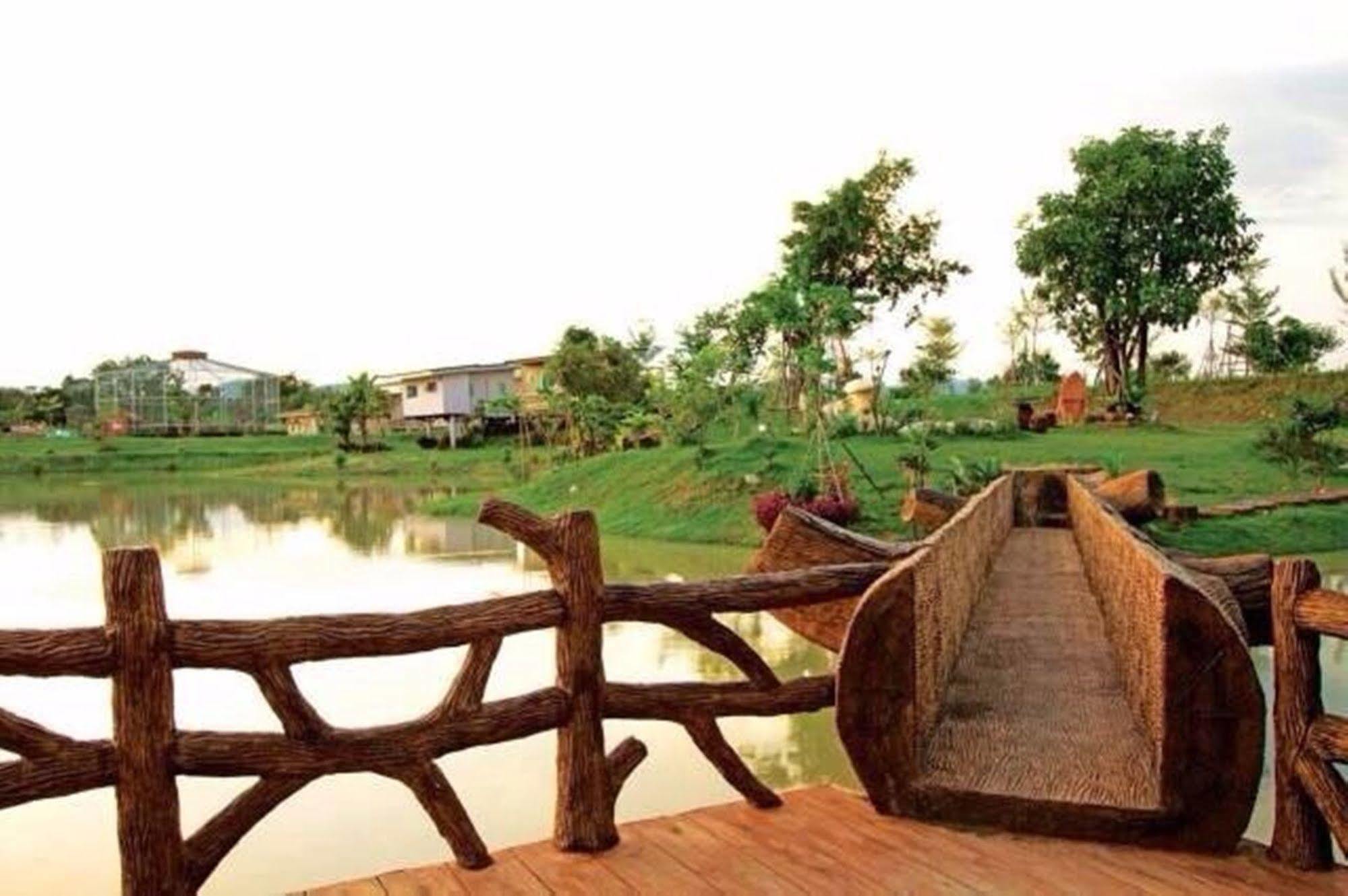 Timberland And Fruit Resort Pong Yo Exterior photo
